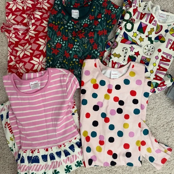 Girls Hanna Andersson Lot size 130 (8) lots of dresses, leggings, and tops - Picture 11 of 15